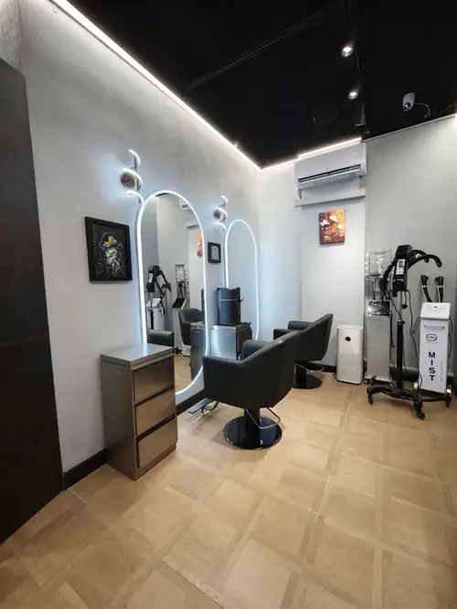 Canvas Academy professional training studio with modern equipment in Sheung Wan